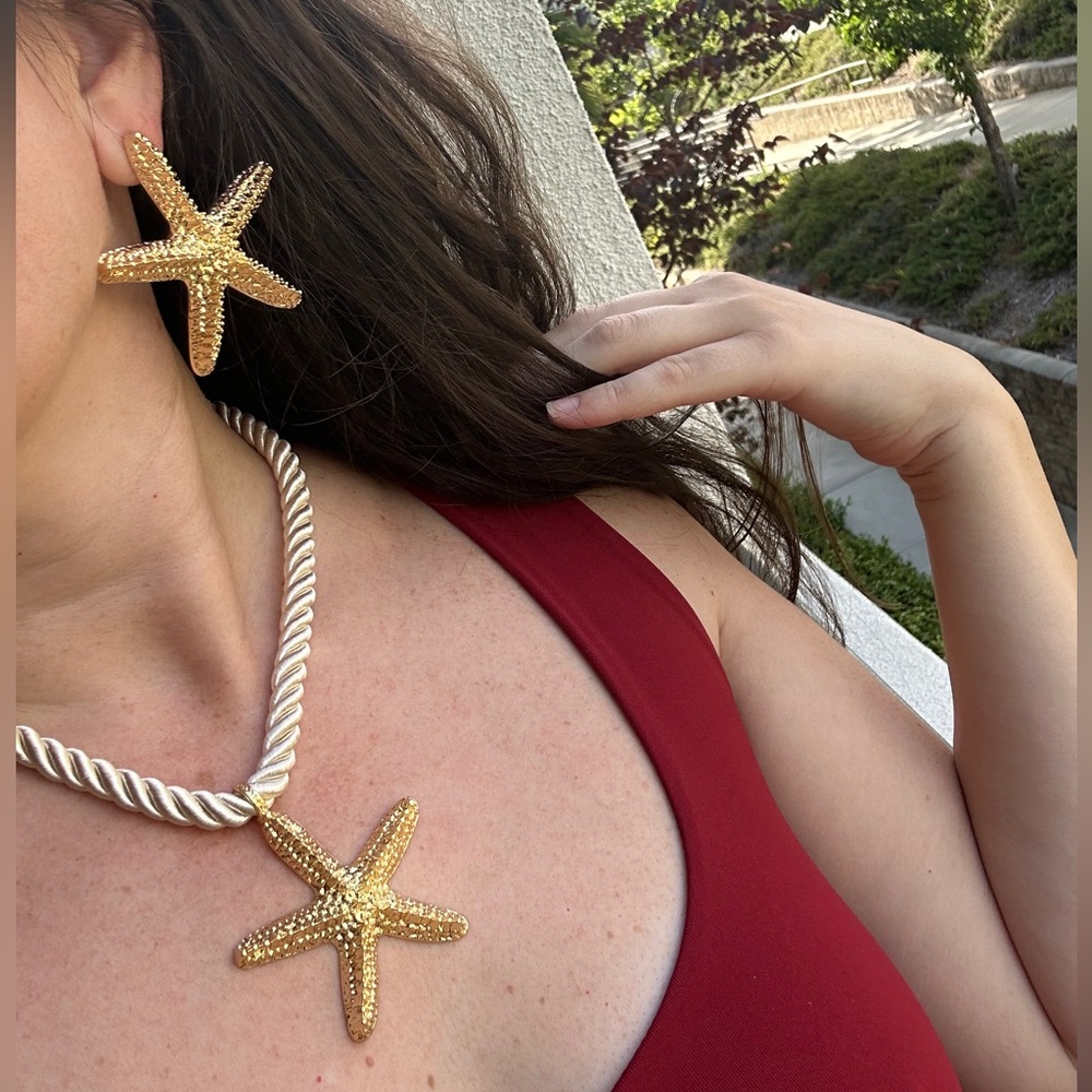 Zara Gold Starfish Necklace and Earrings set - Picture 2 of 4